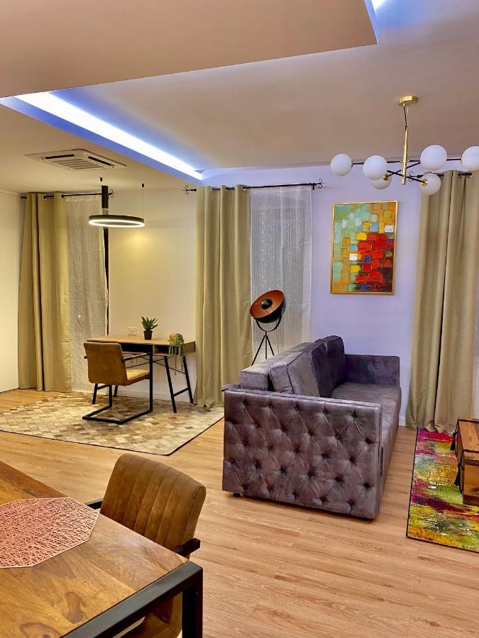 Ferienwohnung Blancris Boutique Brașov Exterior foto