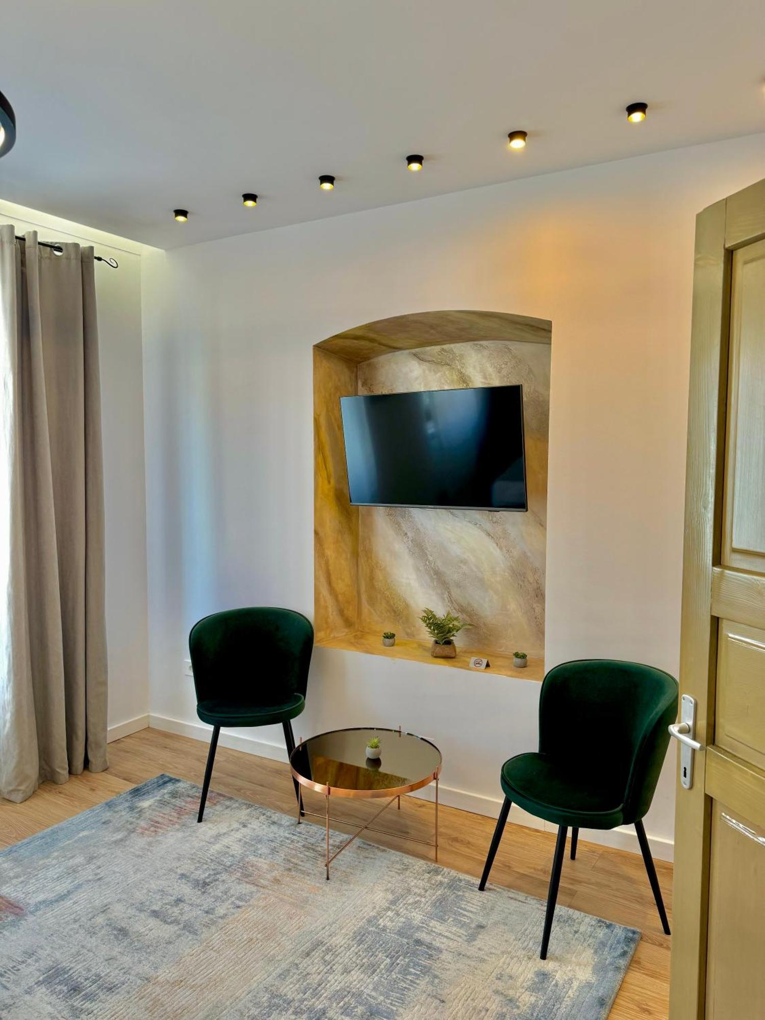 Ferienwohnung Blancris Boutique Brașov Exterior foto